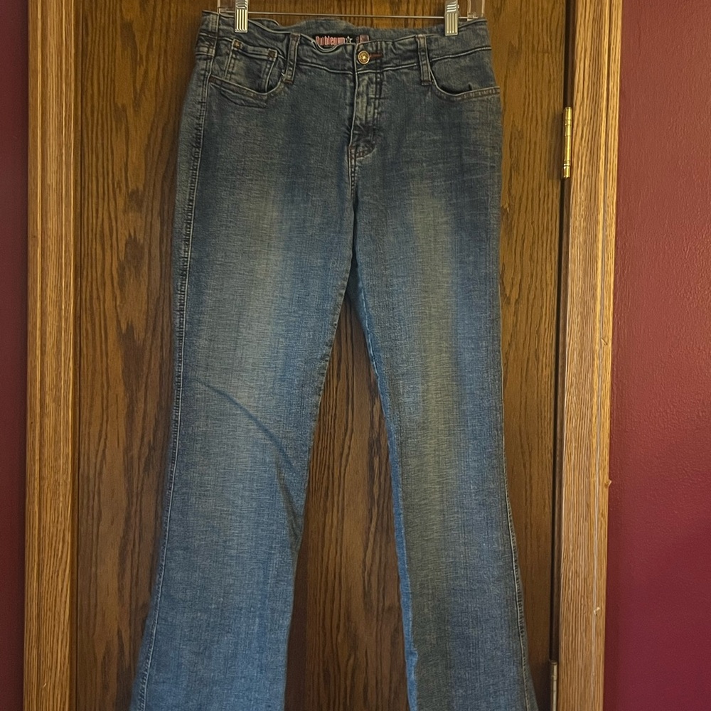 Women's Blue Jeans size 13/14 - Picture 1 of 7